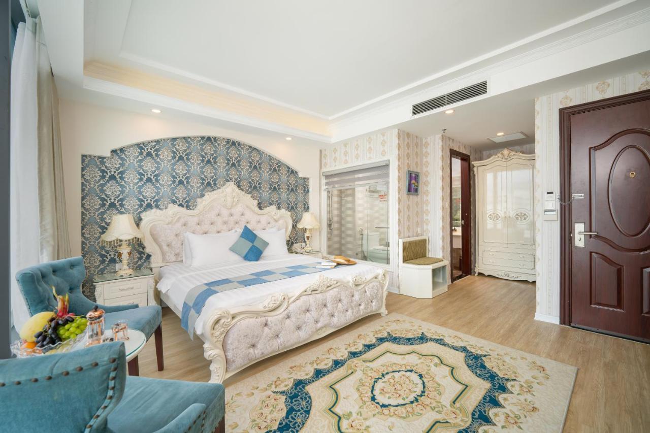 Royal Beach Hotel Da Nang Esterno foto