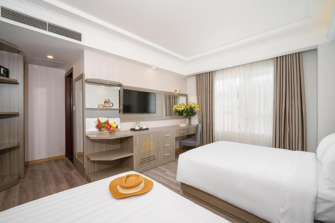 Royal Beach Hotel Da Nang Esterno foto