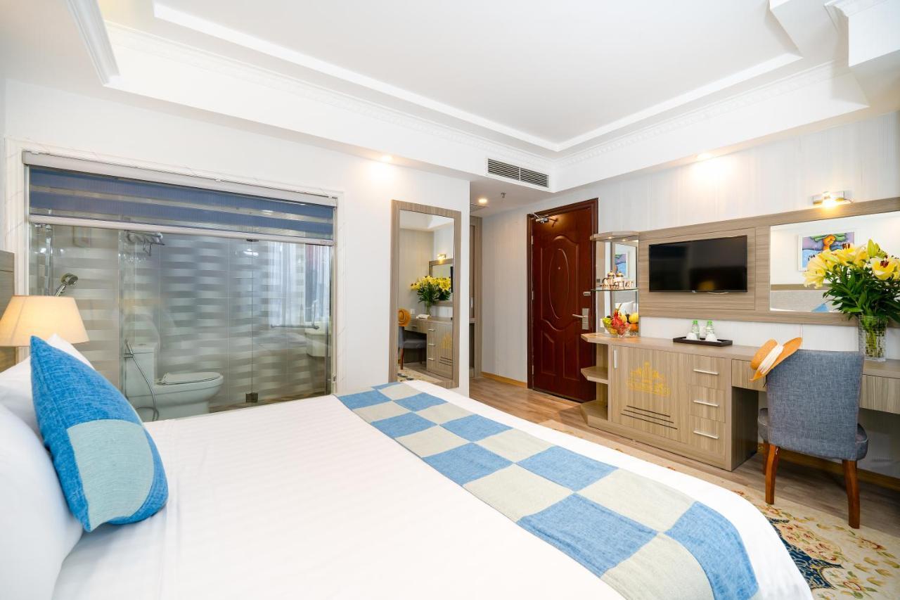 Royal Beach Hotel Da Nang Esterno foto
