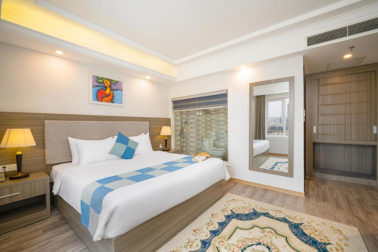 Royal Beach Hotel Da Nang Esterno foto